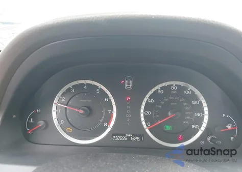 2010 Honda Accord 2.4 Ex-L из США, поврежденный, VIN 1HGCP2F86AA093203